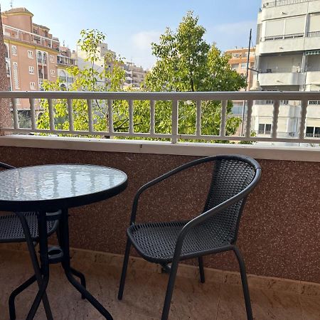 Costa Blanca Apartment ตอร์เรเวียคา ภายนอก รูปภาพ