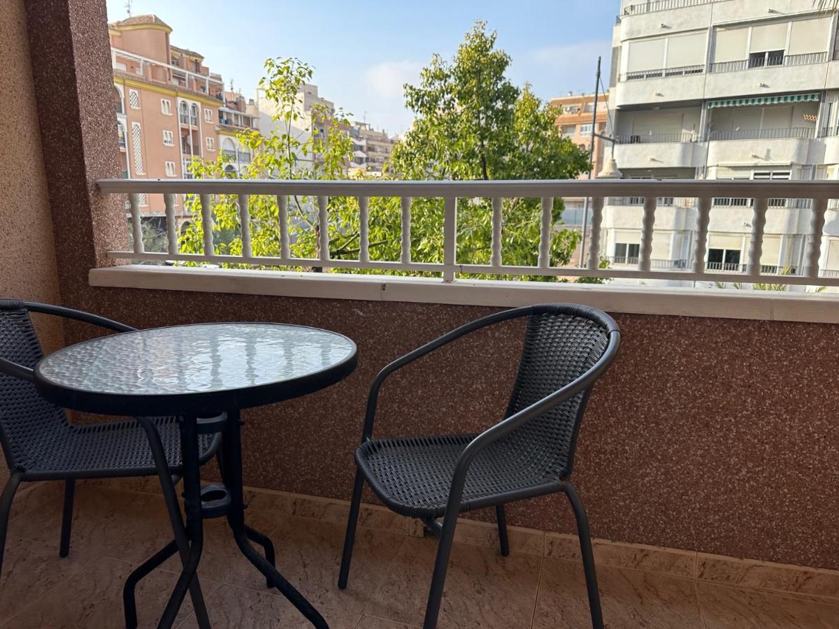 Costa Blanca Apartment ตอร์เรเวียคา ภายนอก รูปภาพ